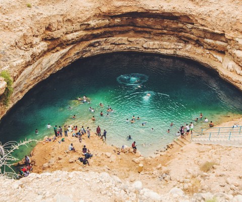 Unforgettable Oman road trip: high peaks & coastal bliss