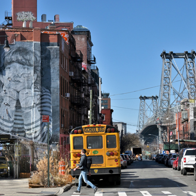 Wander neighbourhoods and hidden corners