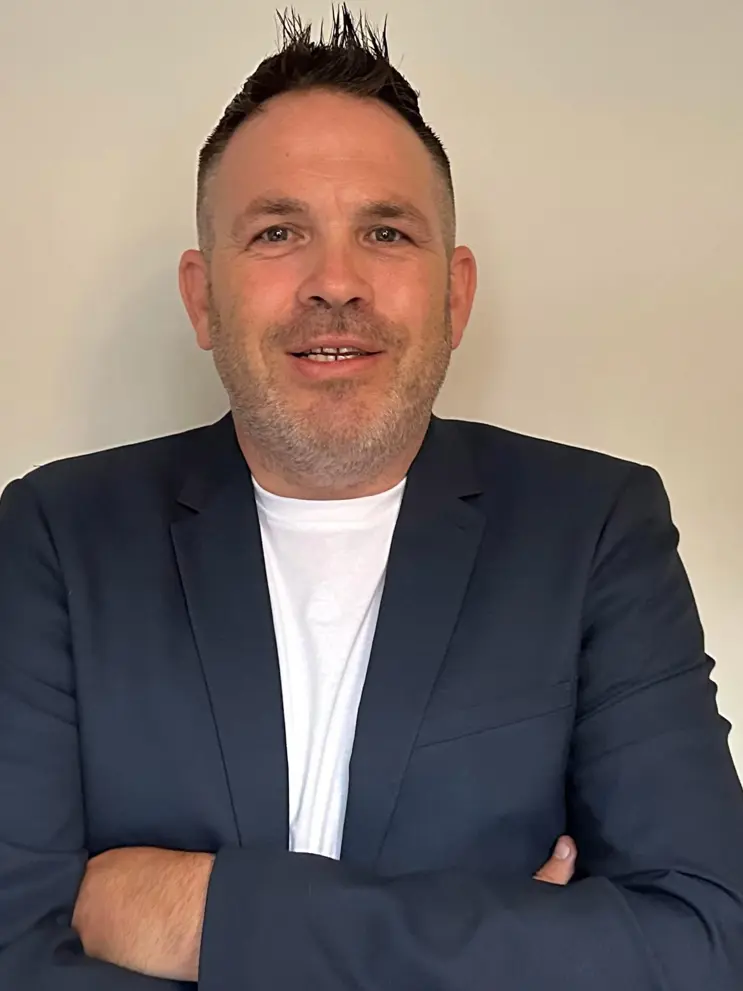 Dean McMackin, Travel Counsellor