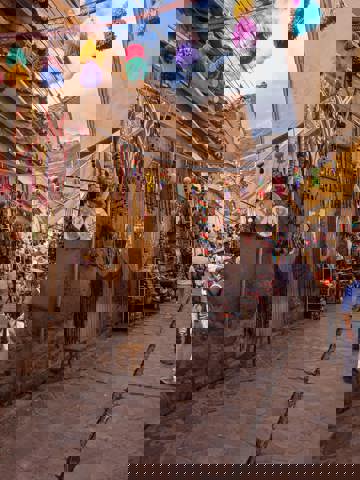 Amazon flavours: river fish, tropical fruit, and jungle herbs