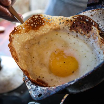 Hoppers, rotis, and street‑food snacks