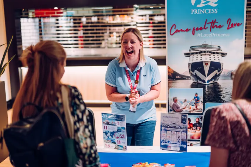 Agent meeting a supplier on their marketing stand