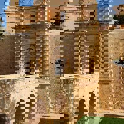 Discover the Silent City  