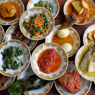 Padang food and spicy rendang