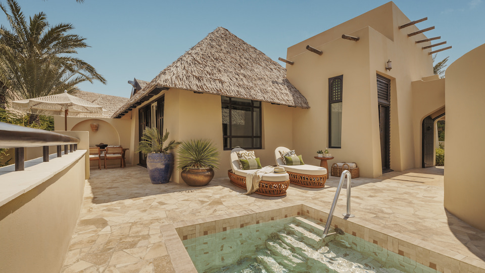 Discover the allure of Al Bahar Villas at Jumeirah Beach Hotel 