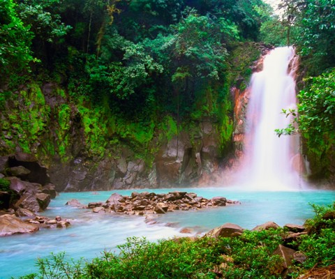 Costa Rica: Cloud Forests, Volcanoes & Pacific Shores