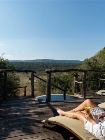 Pumba Msenge Bush Lodge