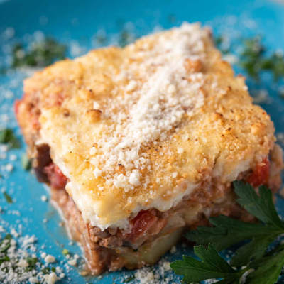 Seaside tavernas in Santorini