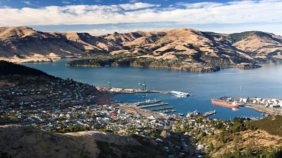 Discover the beauty of New Zealand with Emirates