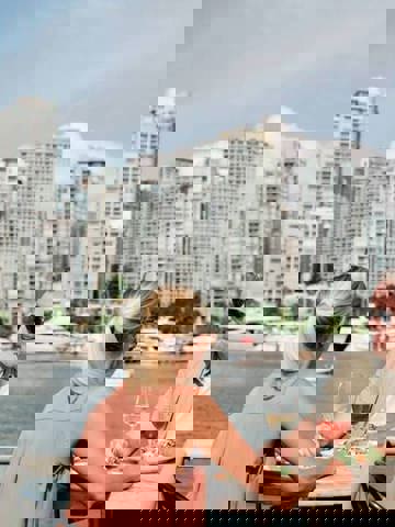 Stroll the Harbourfront