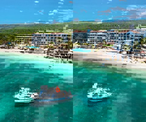 Sandals Dunn's River