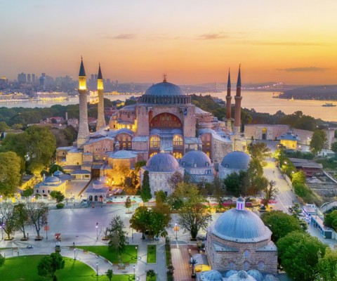 Türkiye discovery: Istanbul’s wonders & Cappadocia’s skies