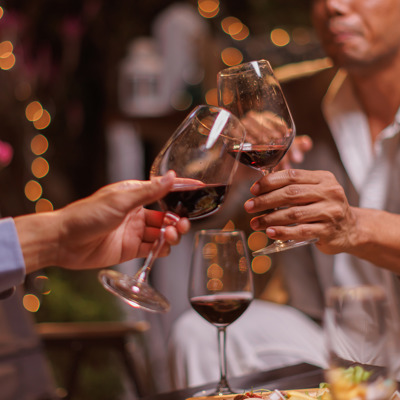 Wine‑route tables in Burgundy and Bordeaux