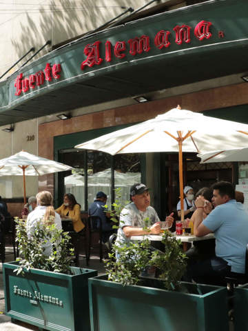 Sandwich institution